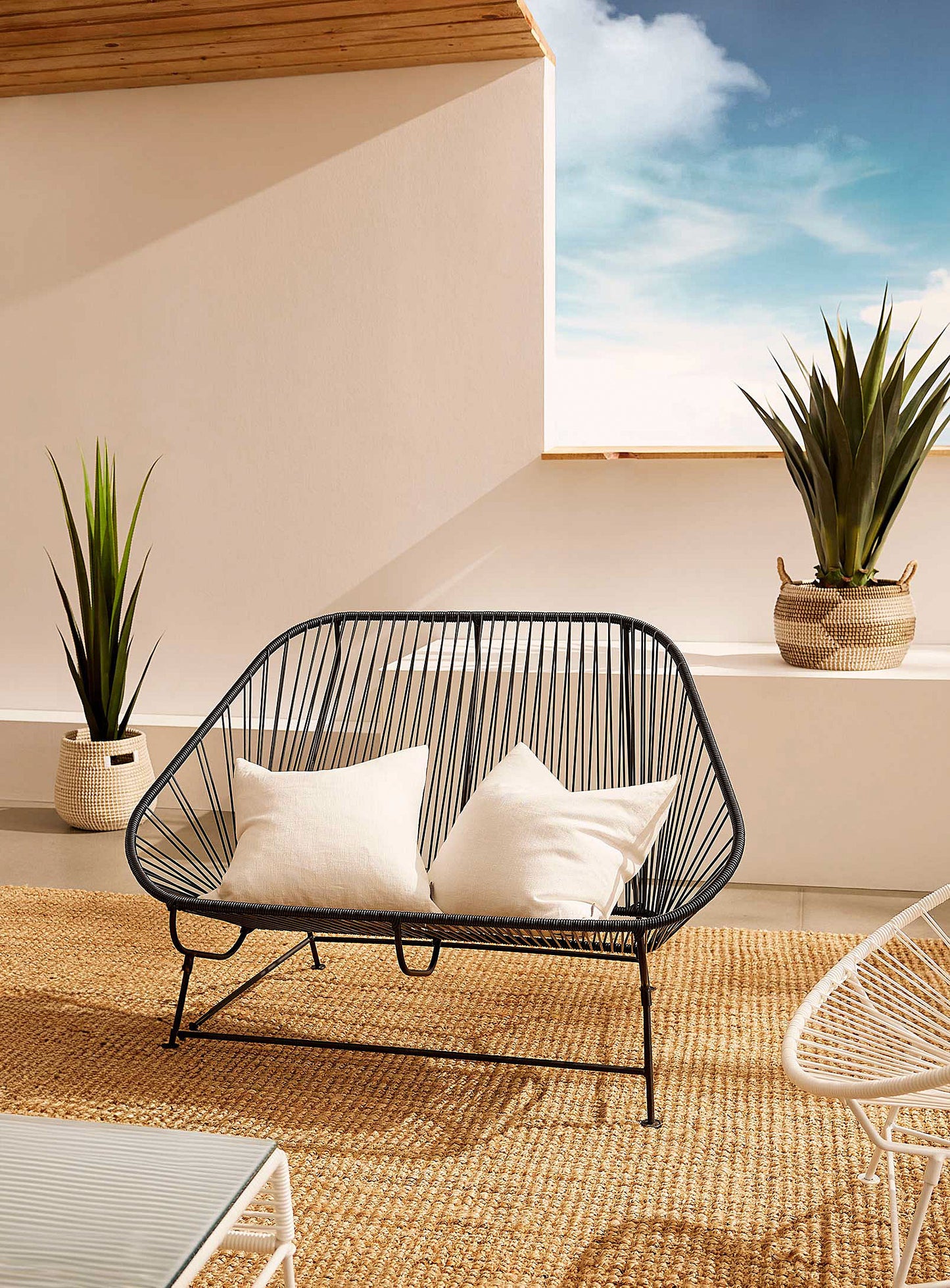Handwoven White Frame Pink Weave InLove Seat